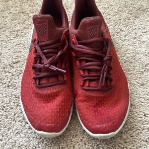 Nike 6.5Y fits like a Women’s 7.5-8